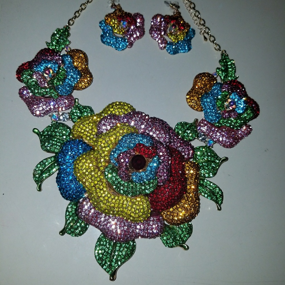 "Enchanted Roses" - Picture 2 of 2